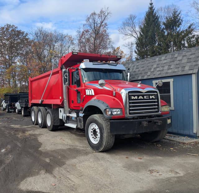 Image of Mack Granite 64FR equipment image 2