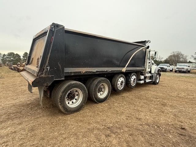 Image of Mack Granite 64FR equipment image 2