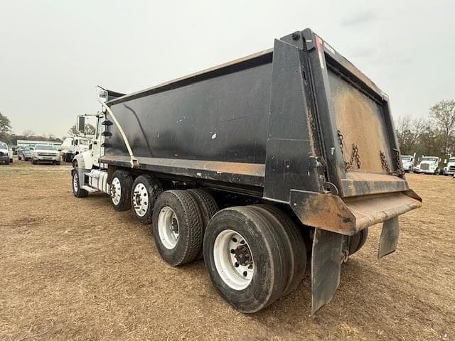 Image of Mack Granite 64FR equipment image 4