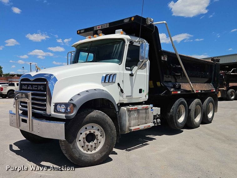 2019 Mack Granite Equipment Image0