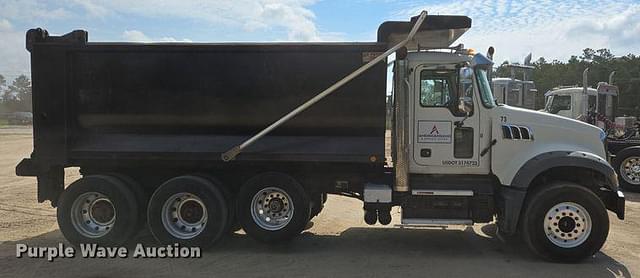 Image of Mack Granite equipment image 3