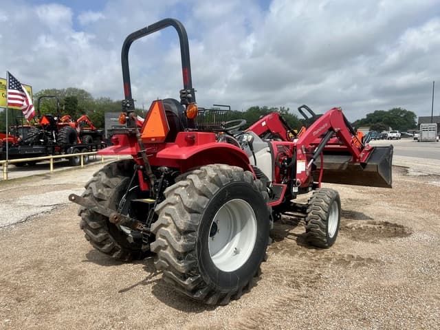 Image of Mahindra 1626 Shuttle equipment image 2