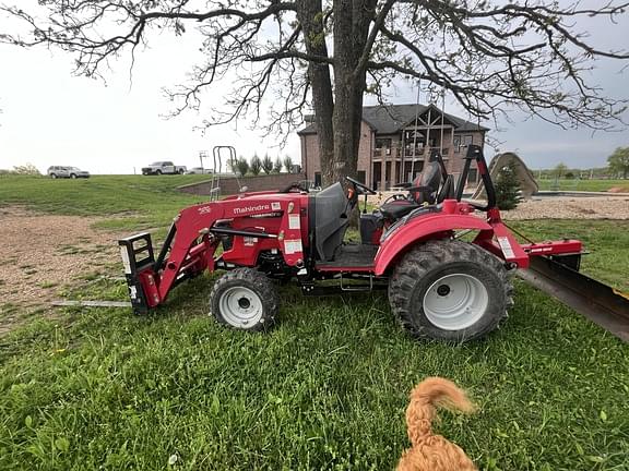 Image of Mahindra 1635 equipment image 2