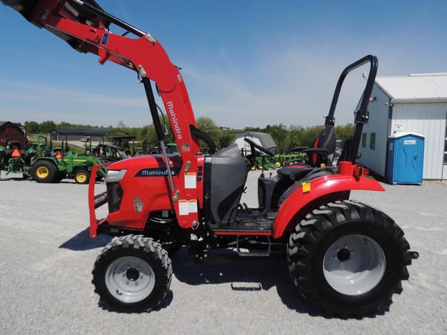 Image of Mahindra 1635 HST equipment image 2