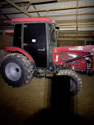 2019 Mahindra 2655 Equipment Image0