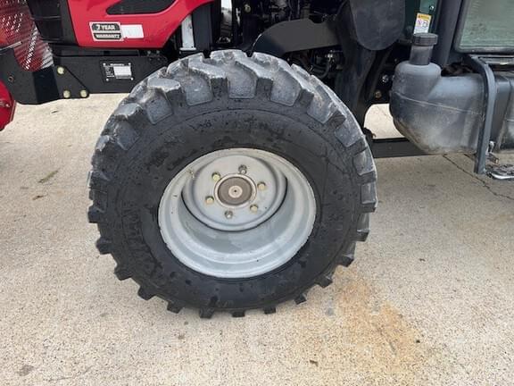 Image of Mahindra 2655 equipment image 2