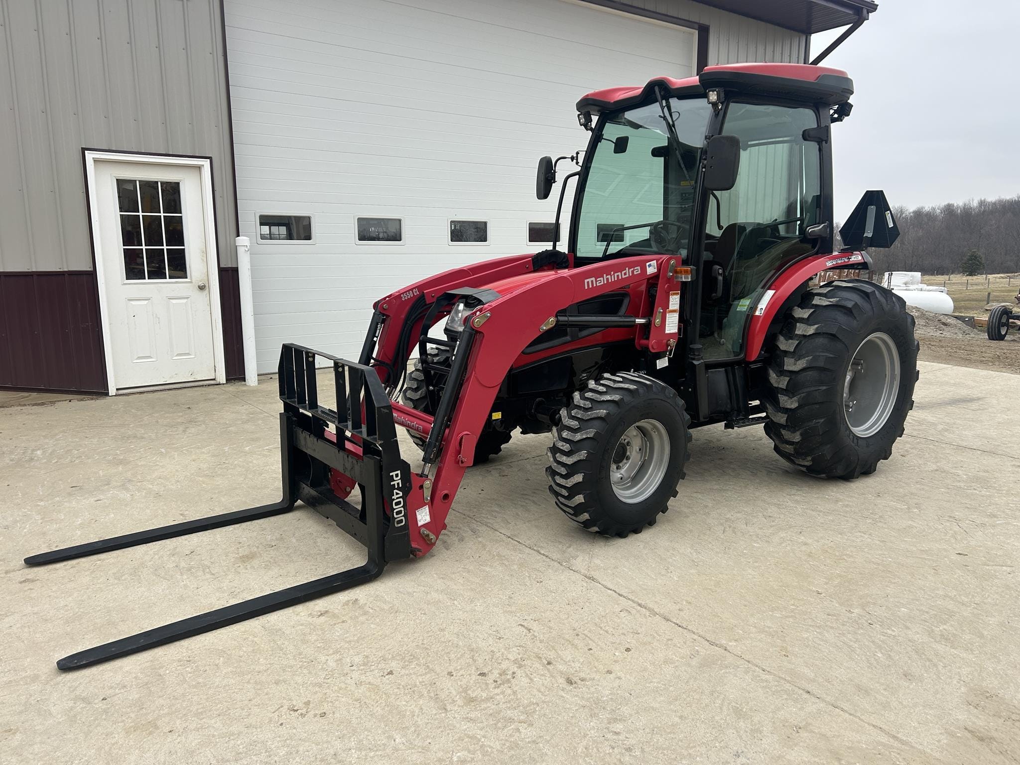2019 Mahindra 3540 Equipment Image0