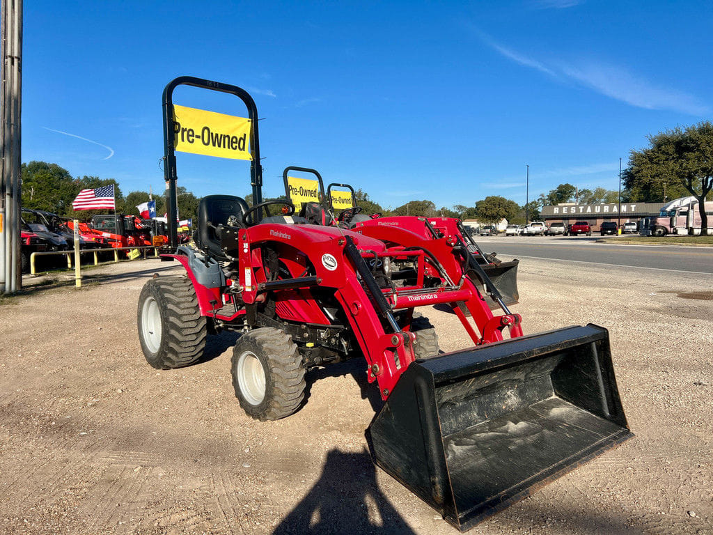 Main image Mahindra eMax 22S