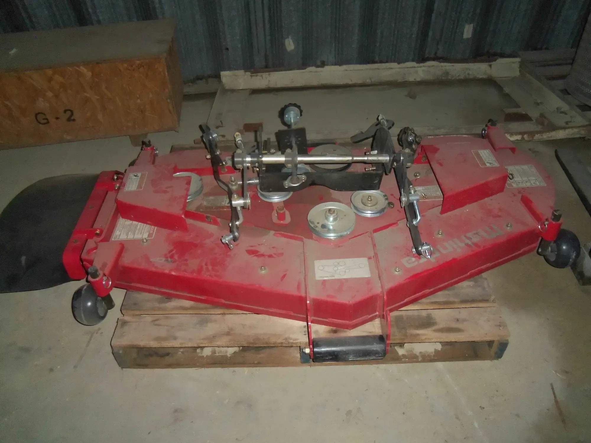 Main image Mahindra EMAX25M