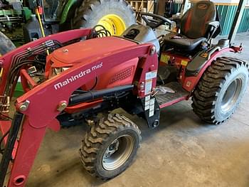 2019 Mahindra Max 26 Equipment Image0