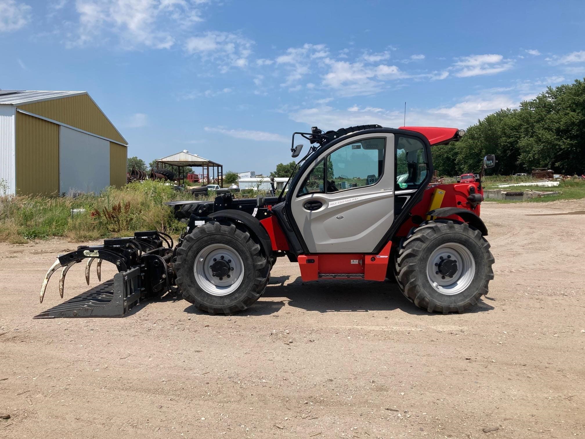 2019 Manitou MLT737-130PS+ Equipment Image0