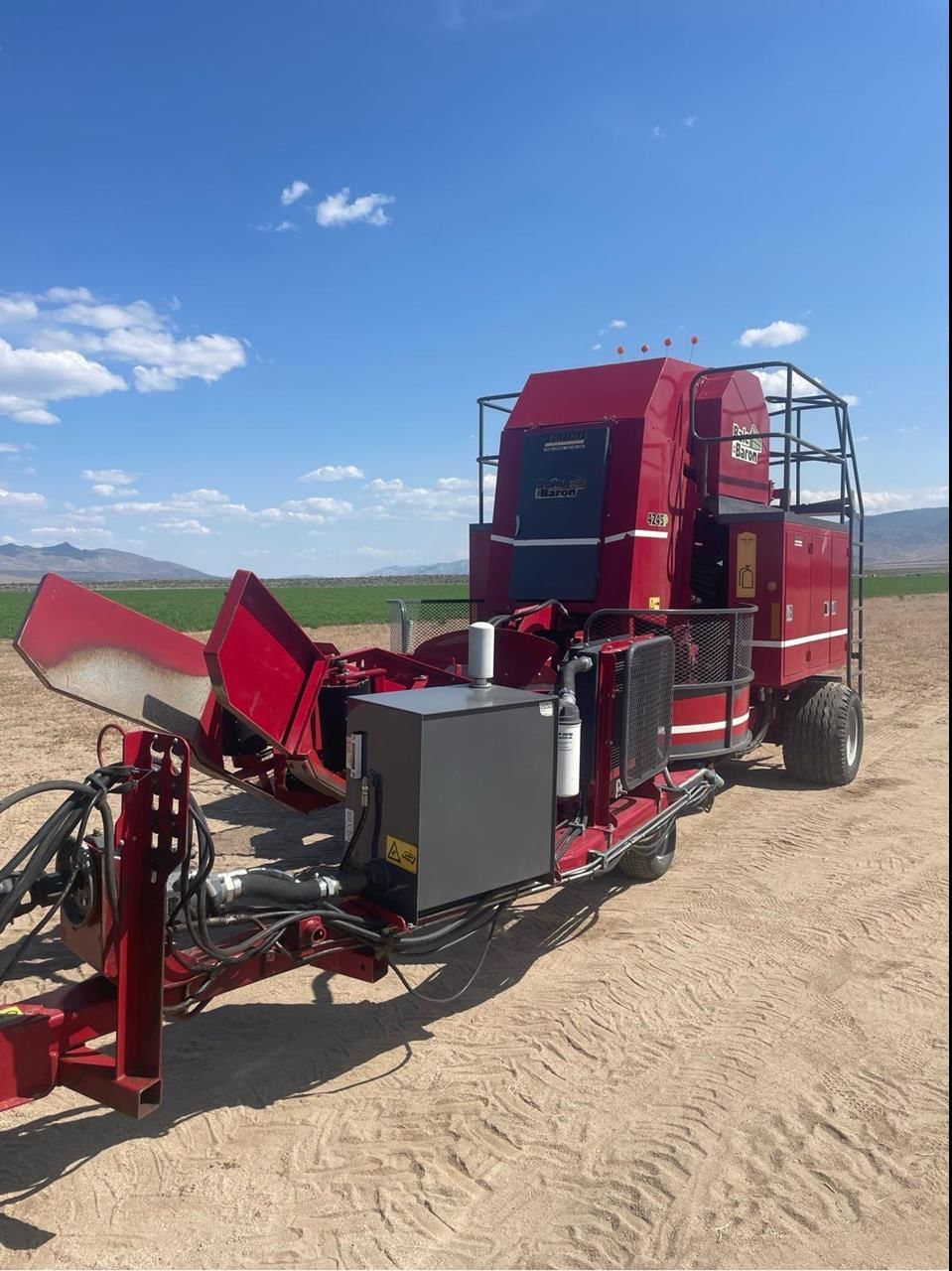 2019 Marcrest 4245P Equipment Image0