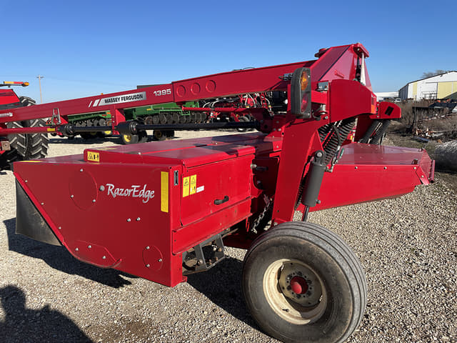 Image of Massey Ferguson 1395 equipment image 3