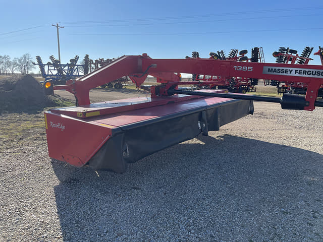 Image of Massey Ferguson 1395 equipment image 1
