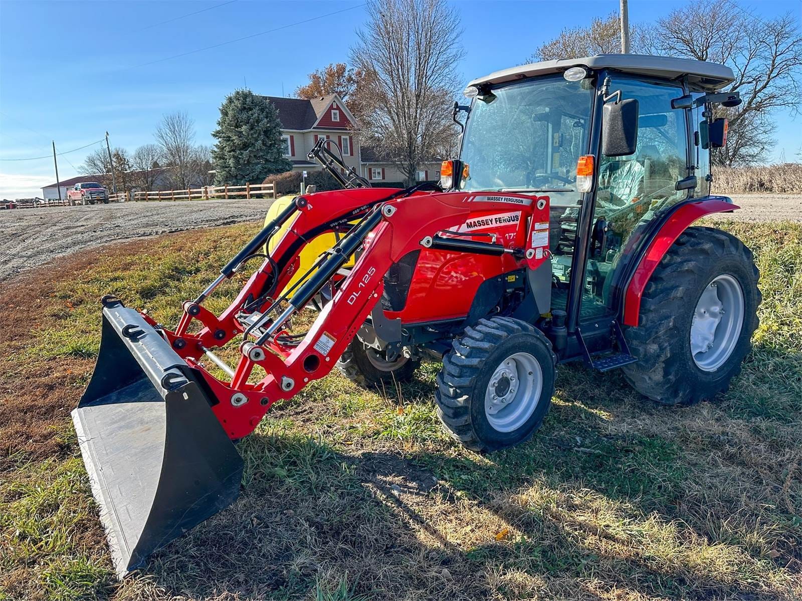 Main image Massey Ferguson 1735M
