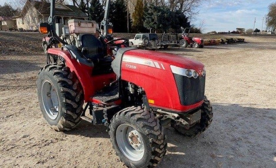 2019 Massey Ferguson 1735M Equipment Image0