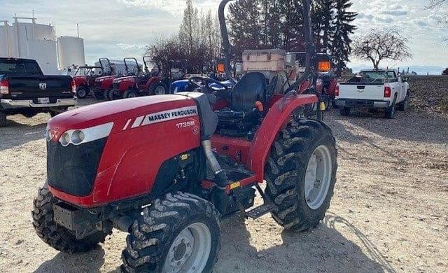 Image of Massey Ferguson 1735M equipment image 1