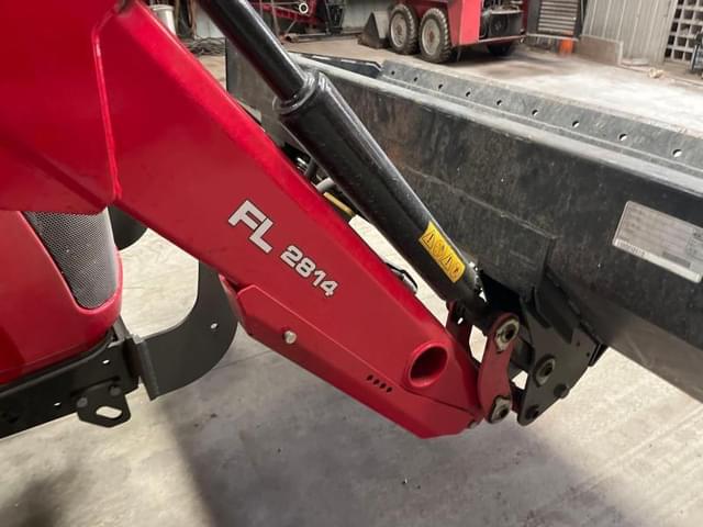 Image of Massey Ferguson 1755M equipment image 4