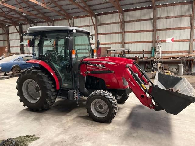 Image of Massey Ferguson 1755M equipment image 3