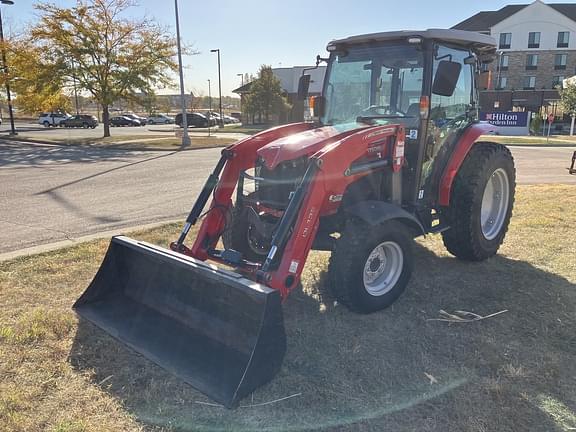 Image of Massey Ferguson 1760M equipment image 2