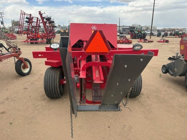 2019 Massey Ferguson 1840 Equipment Image0