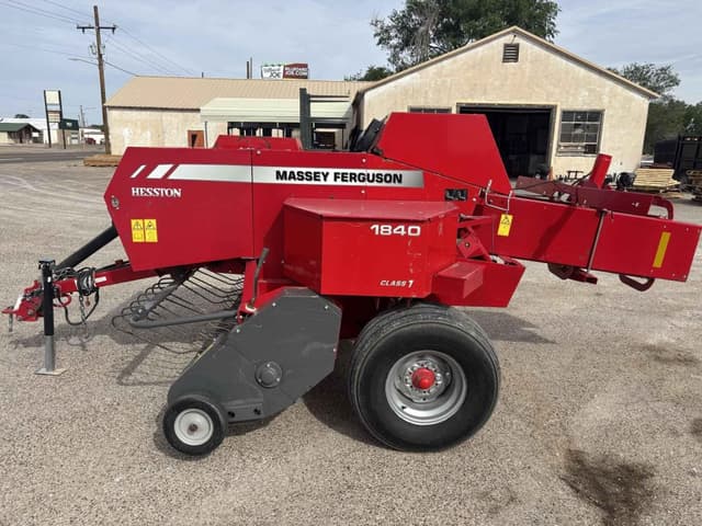 Image of Massey Ferguson 1840 equipment image 1