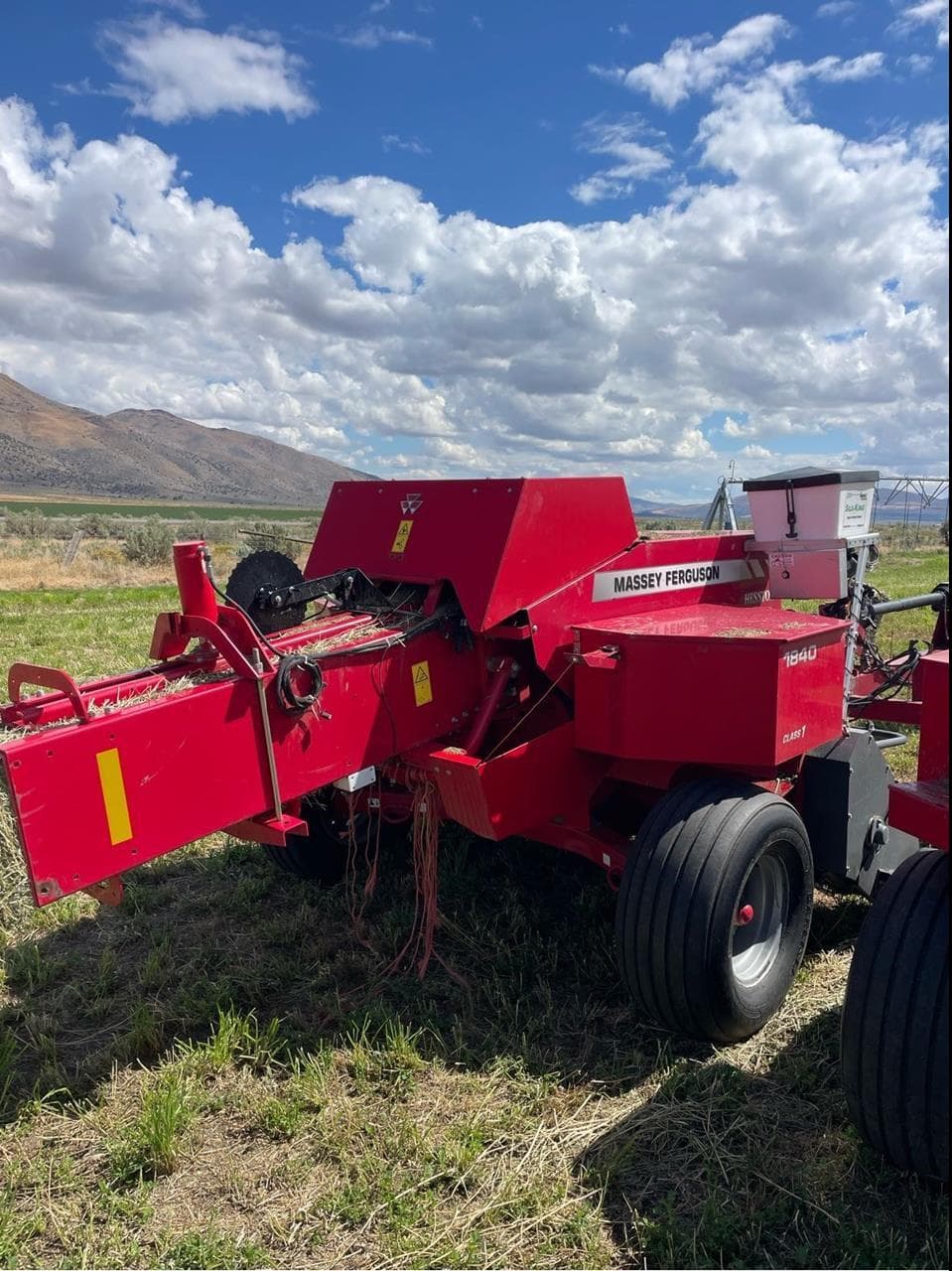 Image of Massey Ferguson 1840 Image 0