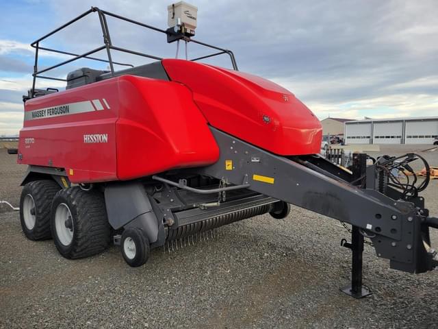 Image of Massey Ferguson 2270 equipment image 1