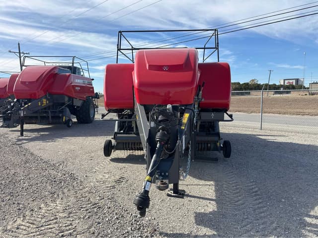 Image of Massey Ferguson 2270 equipment image 1
