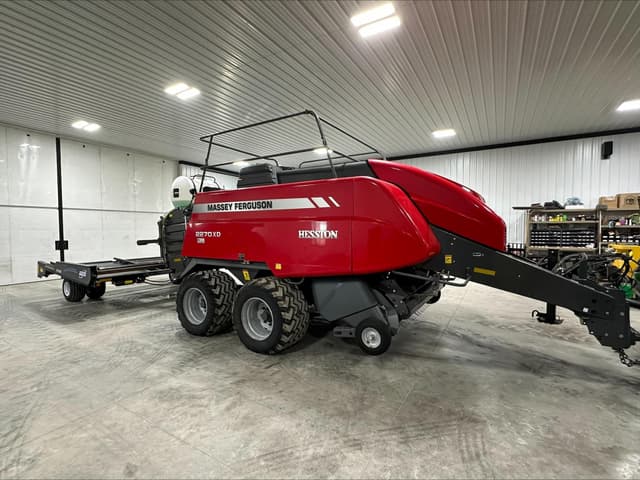 Image of Massey Ferguson 2270XD equipment image 2