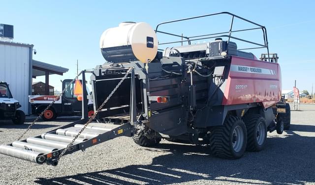 Image of Massey Ferguson 2270XD equipment image 2