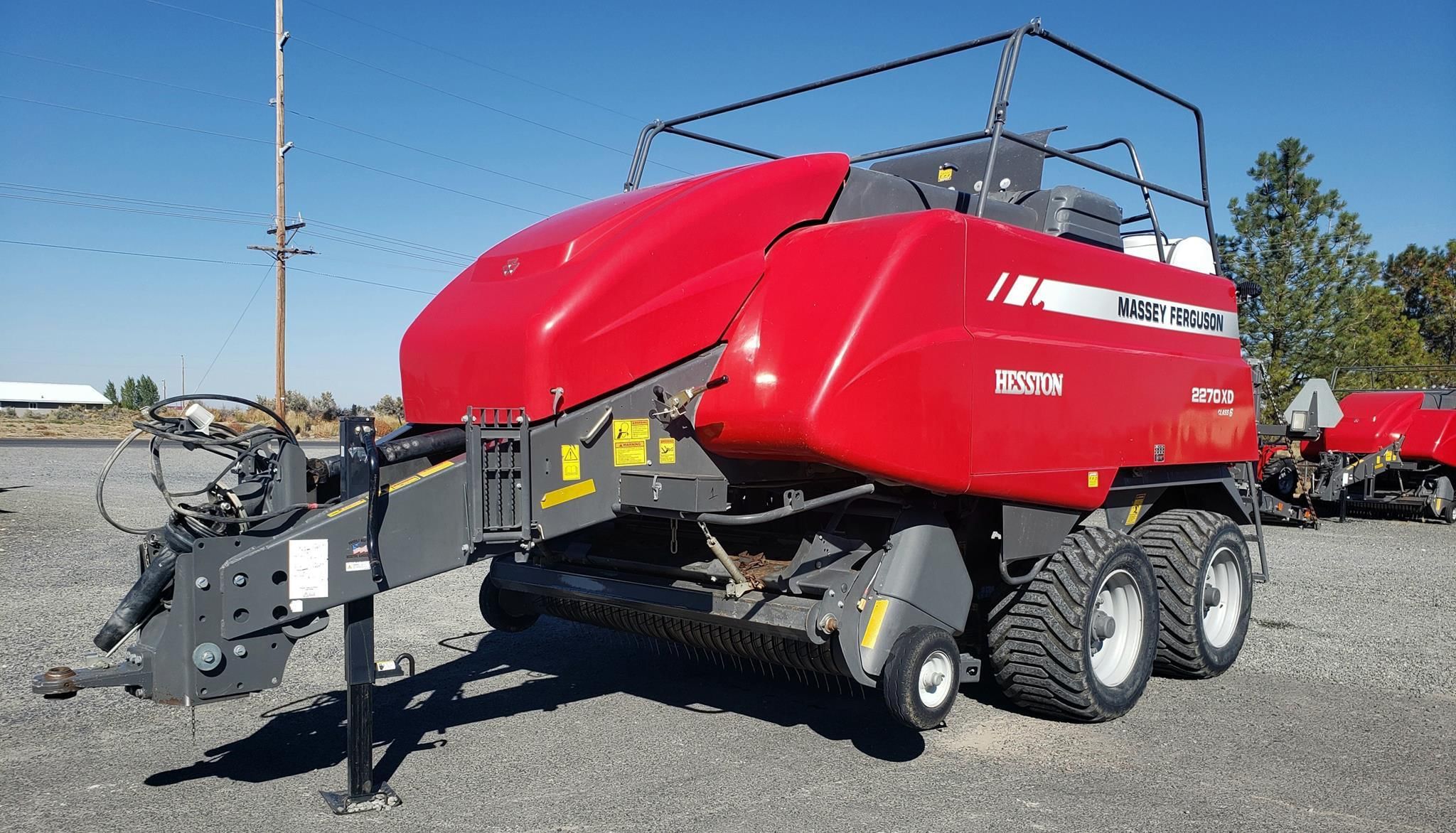 2019 Massey Ferguson 2270XD Equipment Image0