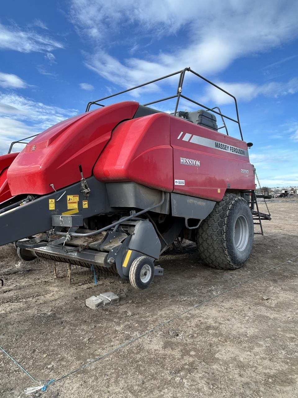 2019 Massey Ferguson 2290 Equipment Image0