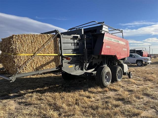 Image of Massey Ferguson Hesston 2290 equipment image 3