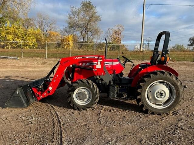 Image of Massey Ferguson 2604H equipment image 1