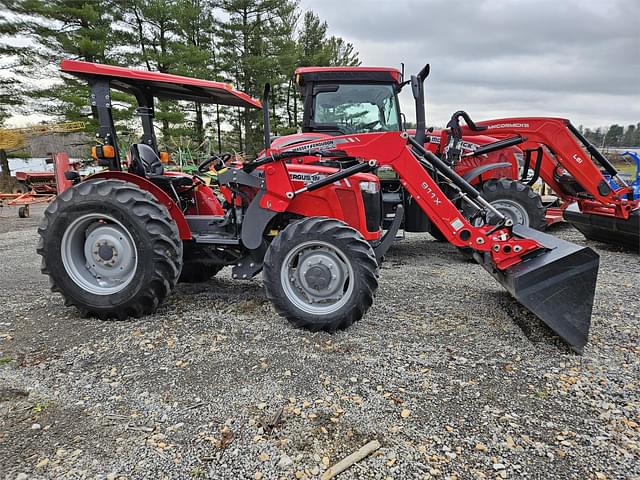 Image of Massey Ferguson 2605H equipment image 4