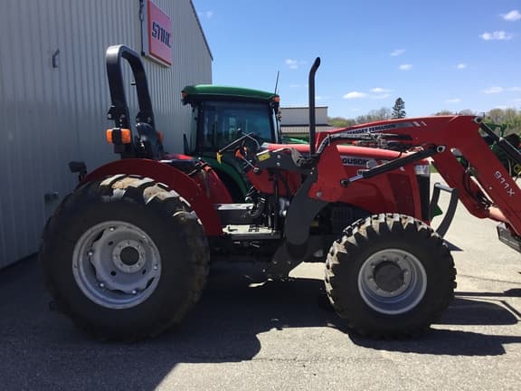 Image of Massey Ferguson 2607H equipment image 2