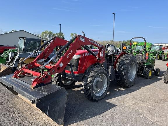 Image of Massey Ferguson 2607H equipment image 3