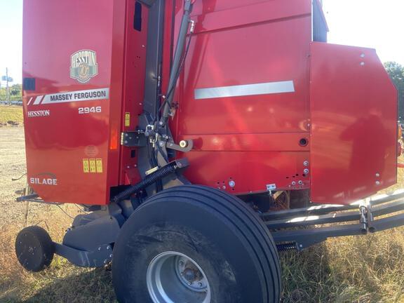 Image of Massey Ferguson 2946 equipment image 1