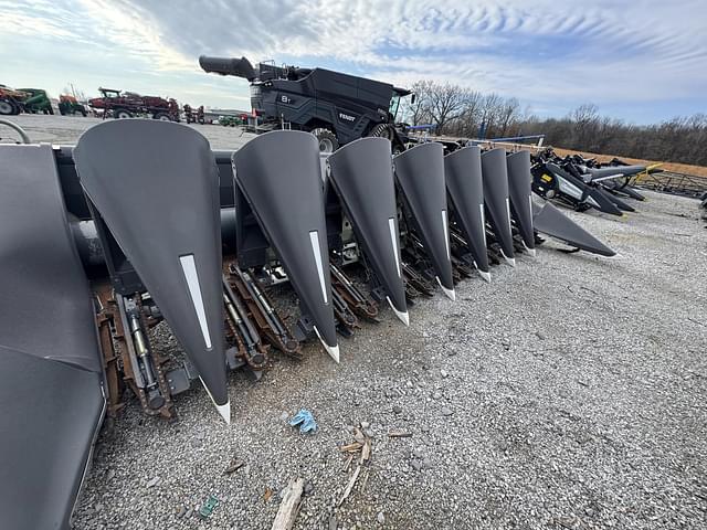 Image of Massey Ferguson 3308 equipment image 2