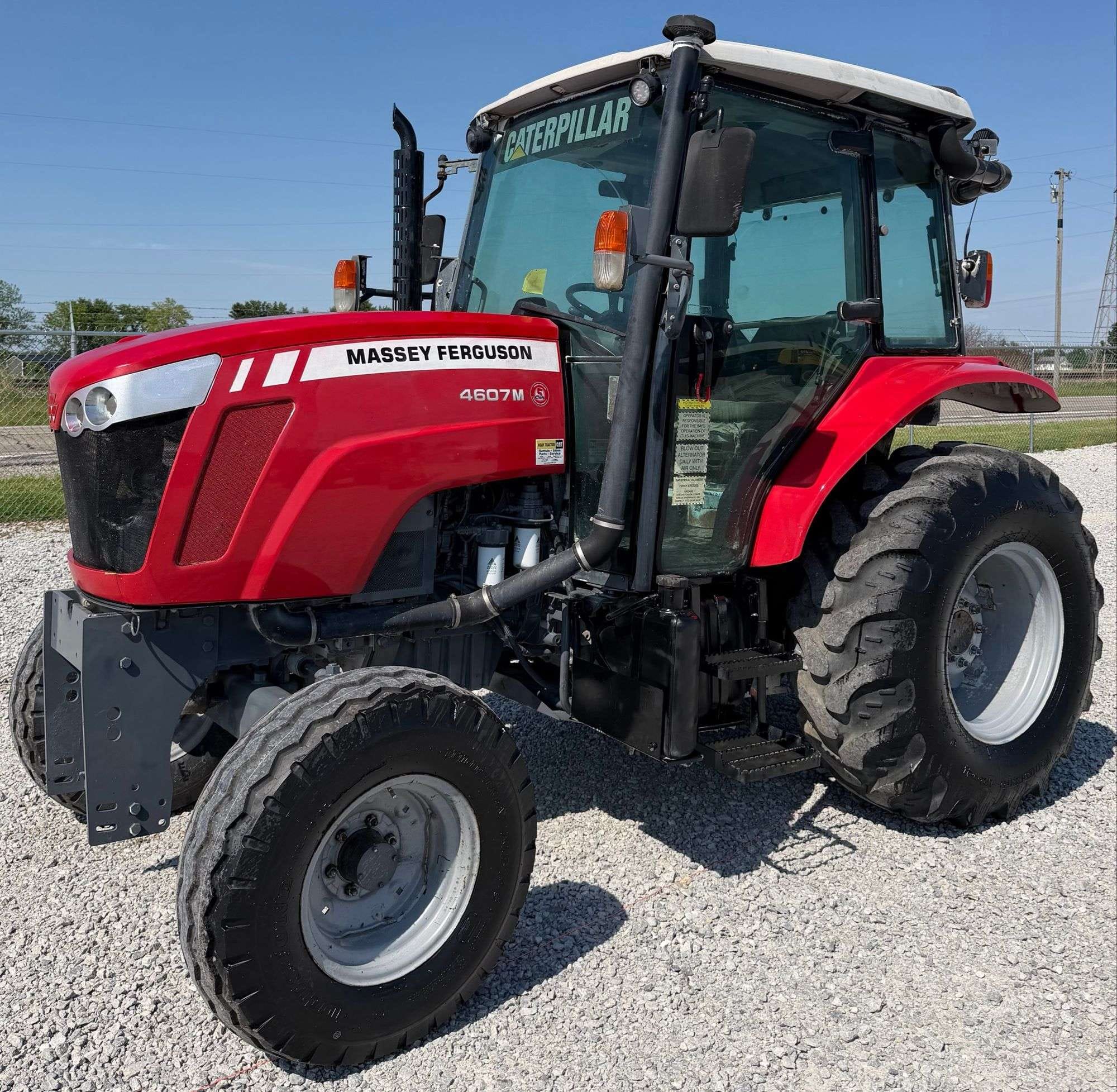 2019 Massey Ferguson 4607M Equipment Image0