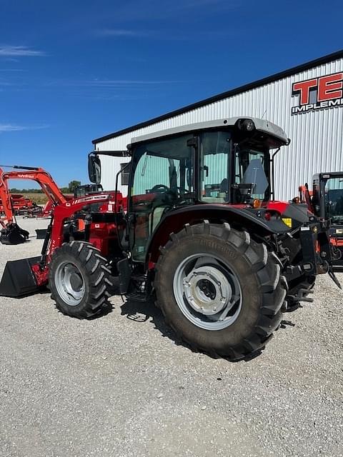 Image of Massey Ferguson 4707 equipment image 3