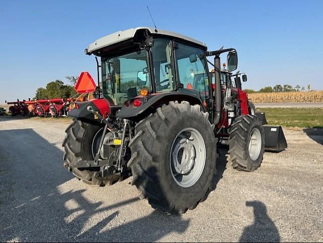 Image of Massey Ferguson 4707 equipment image 4