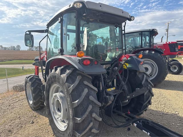 Image of Massey Ferguson 4707 equipment image 2
