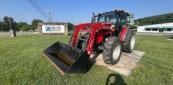 Image of Massey Ferguson 4710 equipment image 2