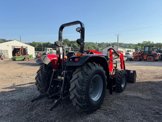 Image of Massey Ferguson 4710 equipment image 3