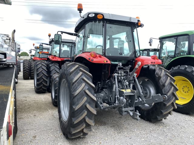 Image of Massey Ferguson 5713S equipment image 1