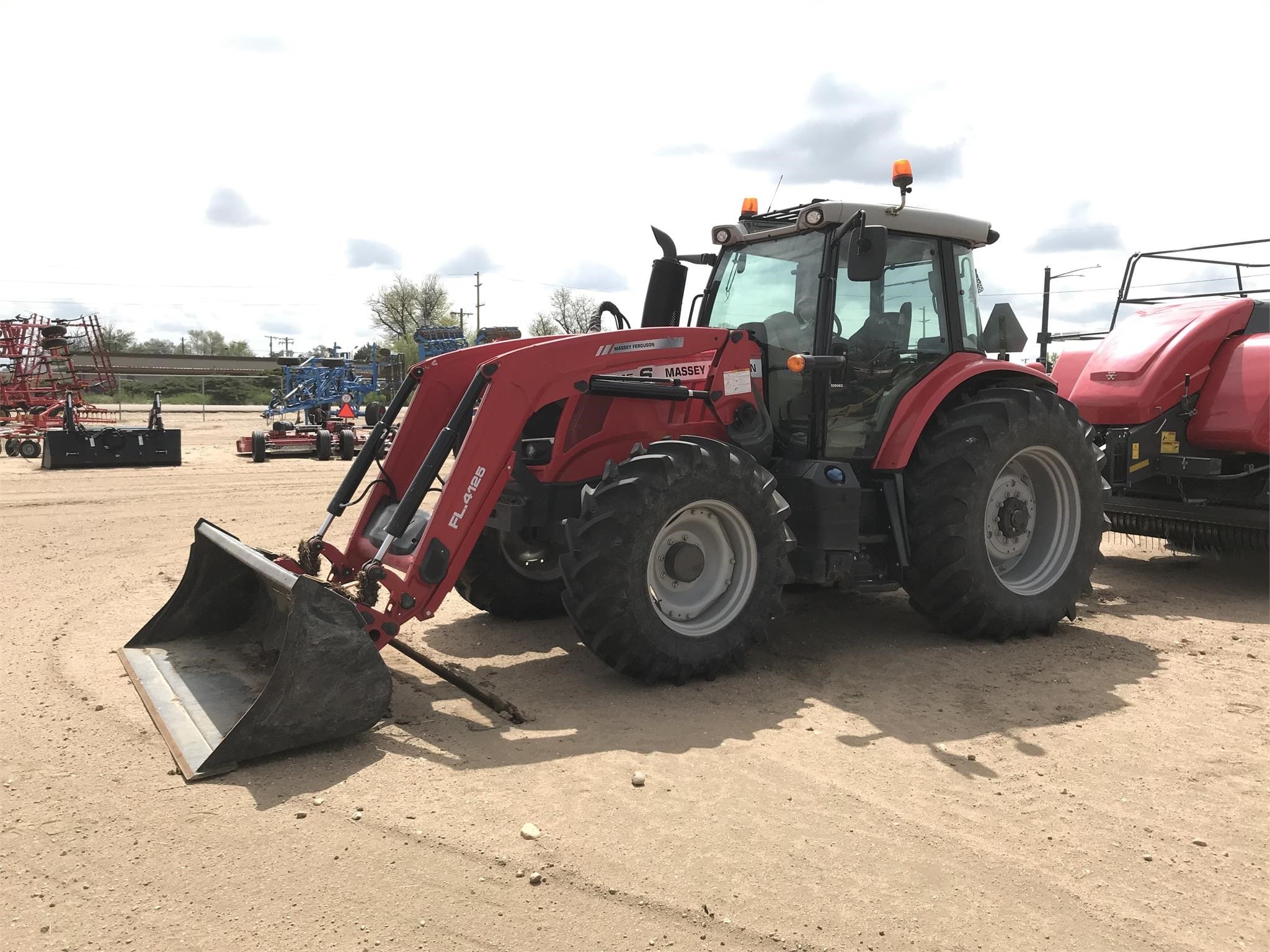 2019 Massey Ferguson 6715S Equipment Image0