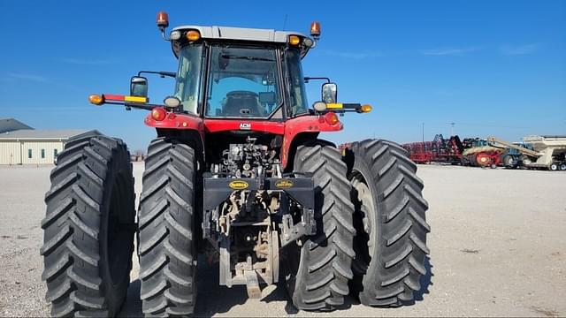 Image of Massey Ferguson 7724 equipment image 4