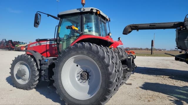 Image of Massey Ferguson 7724S equipment image 4